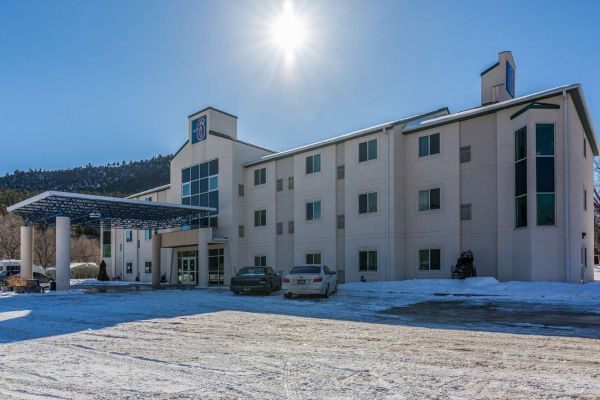 MOTEL 6 HOT SPRINGS SD (Hot Springs)